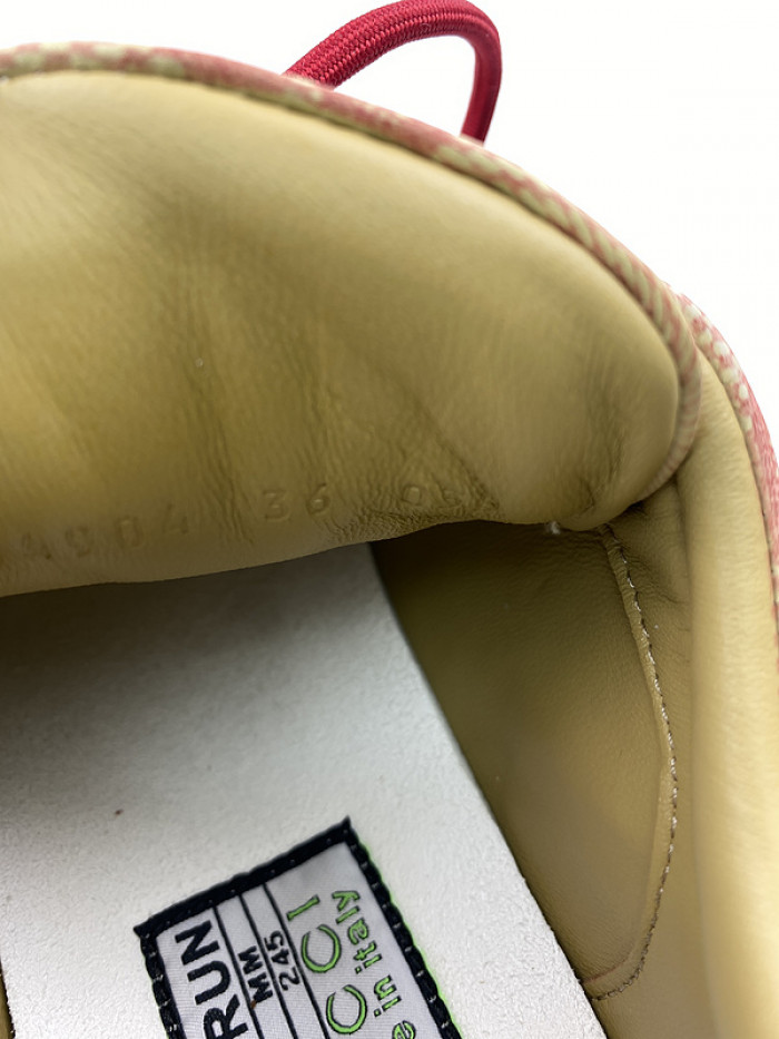 G*u*i* trainer sneaker131