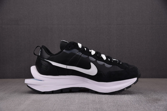 SACAI X NIKE VAPORWAFFLE “Tour Yellow ” DD1875-003