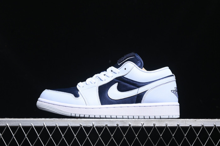 WMNS AIR JORDAN 1 LOW SE ''Midnight Navy Gold Charms'' FZ8778-044