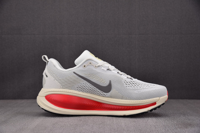 Nike Air Zoom Vomero 18 