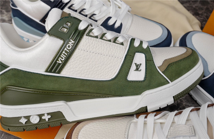 LV SNEAKER LV-000201