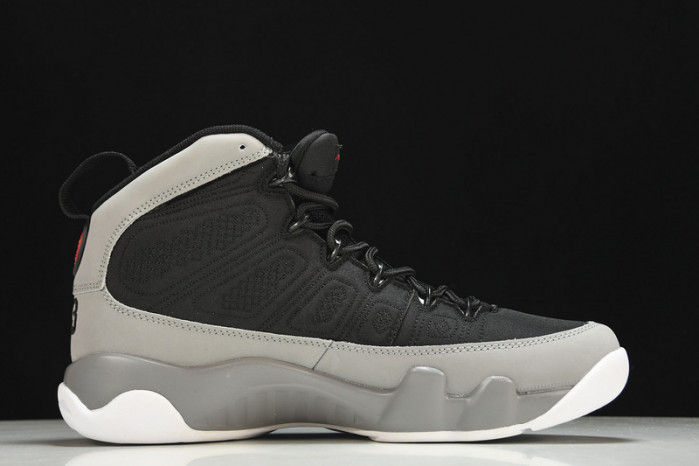 AIR JORDAN 9 RETRO PARTICLE GREY CT8019-060