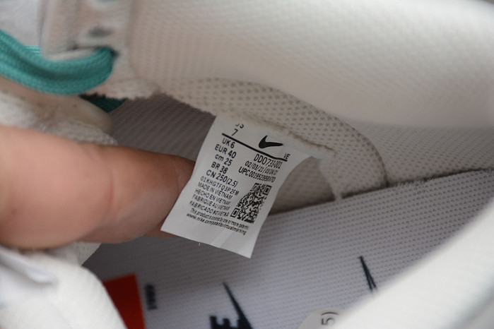 Nike Dunk High SE First Use Sail (GS) DD0733-001