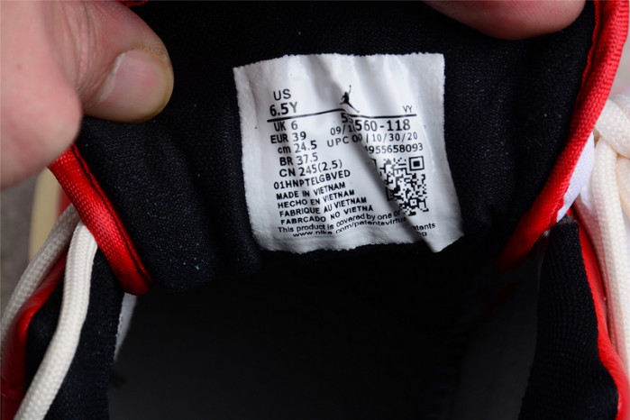 Air Jordan 1 Low “Chicago”