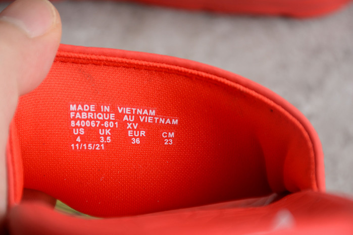 Nike SB Benassi Solarsoft