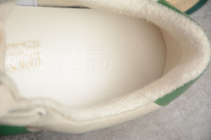 G*u*i* trainer sneaker 87