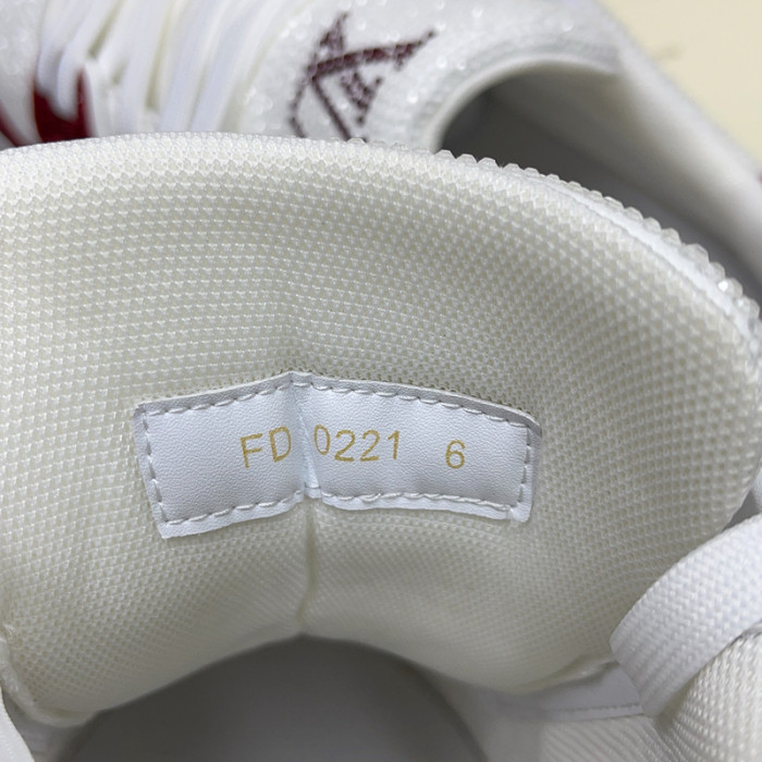 l**is V*t*n trainer sneaker lv-000087