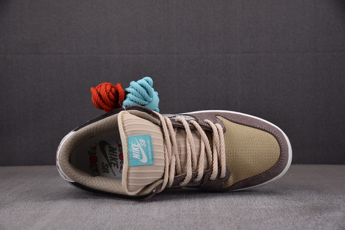 Nike SB Dunk Low Big Money Savings FZ3129-200