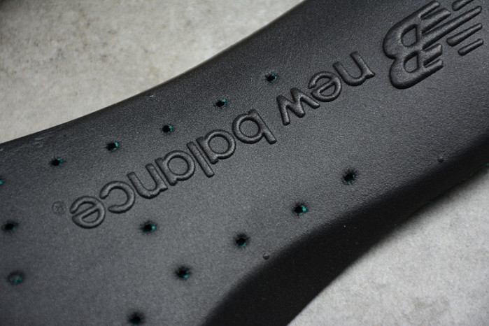 NEW BALANCE SNEAKER 003