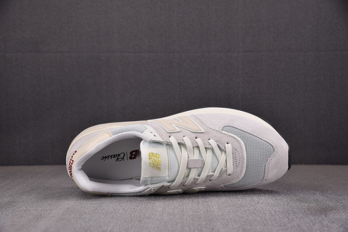 NEW BALANCE SNEAKER NB090