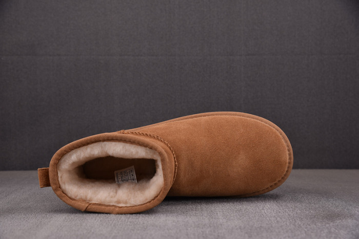 UGG Classic Mini Platform Boot