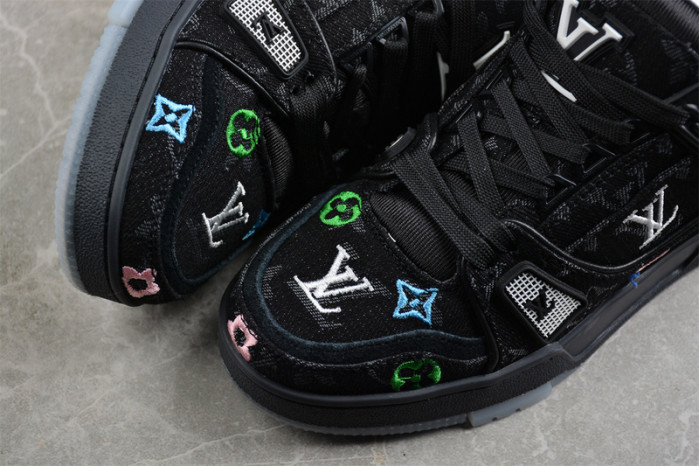 LV TRAINER SNEAKER LVT-000622