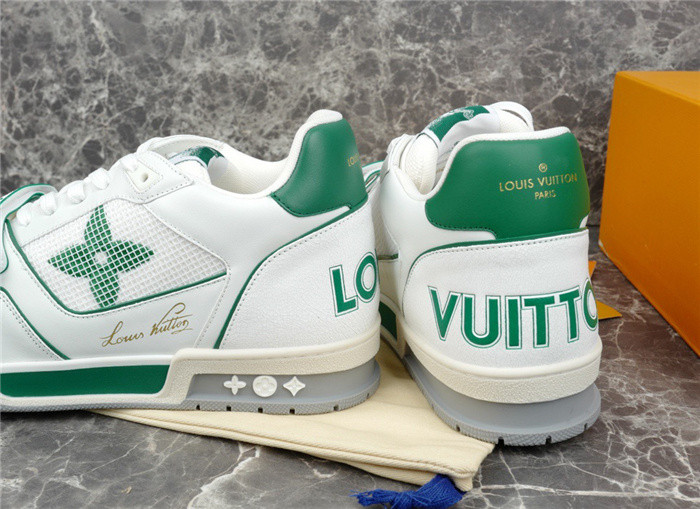 LV SNEAKER LV-000286