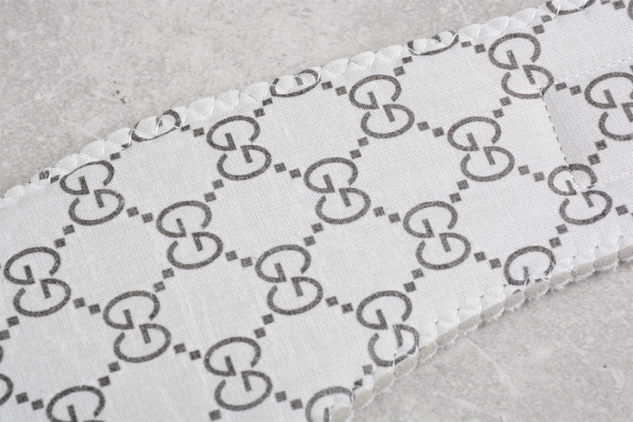 G*u*i* trainer sneaker 82