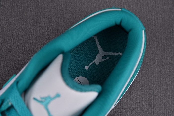 Air Jordan 1 Low DC0774-132