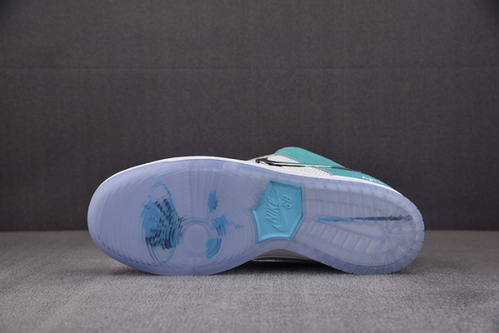 Nike SB Dunk Low April Skateboards FD2562-400