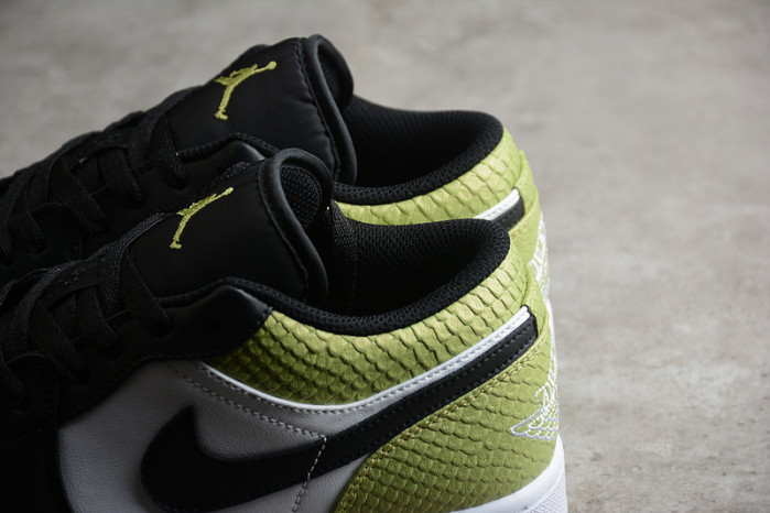 AIR JORDAN 1 LOW "VIVID GREEN SNAKESKIN