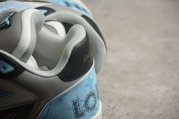 LV TRAINER SNEAKER LV-000553