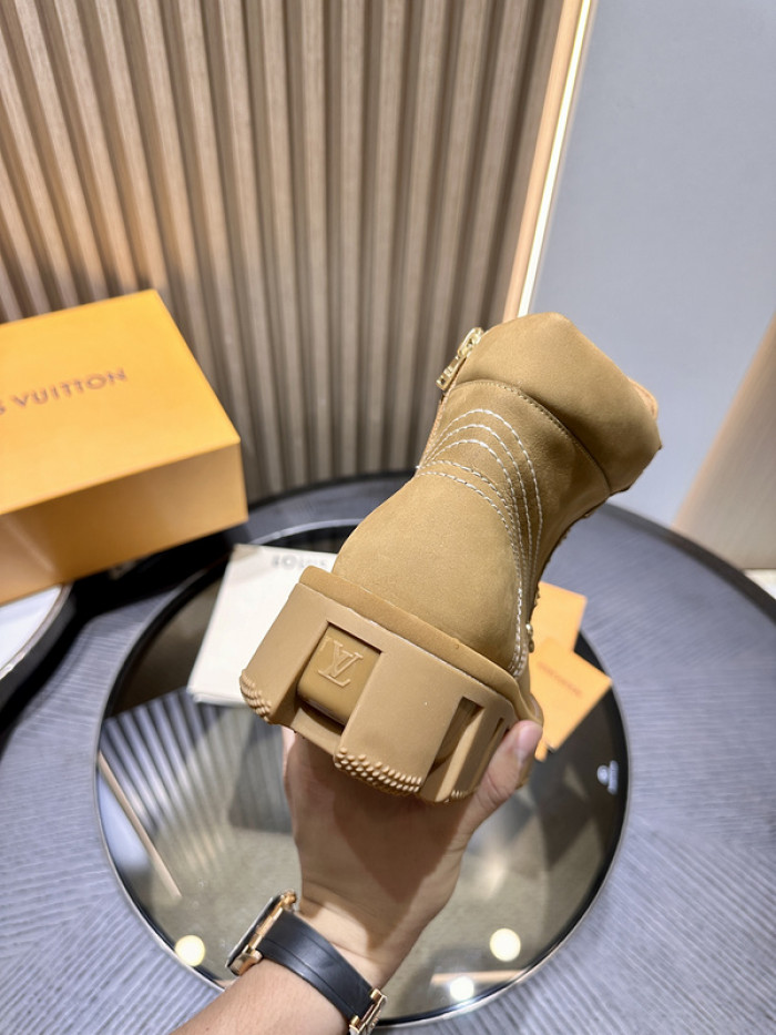 LV BOOTS L000025