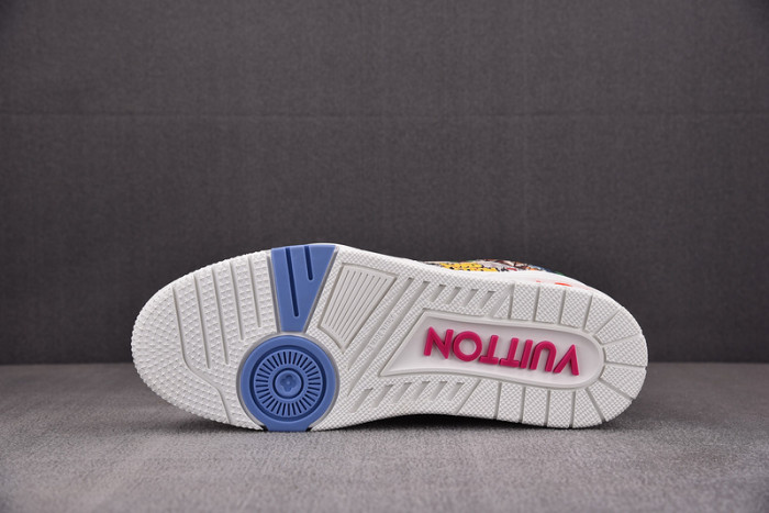 LV TRAINER SNEAKER LV-000593