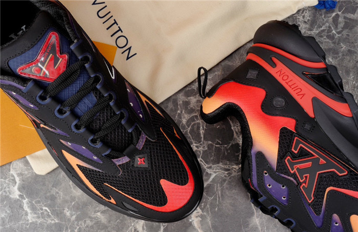 LV SNEAKER LV-000197