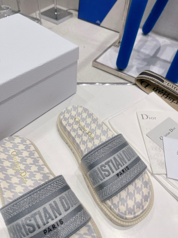 DIO*R SANDALS H00096