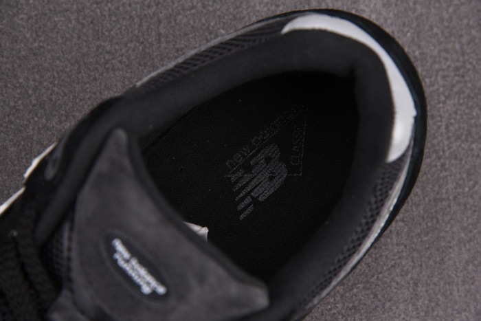 NEW BALANCE SNEAKER NB056