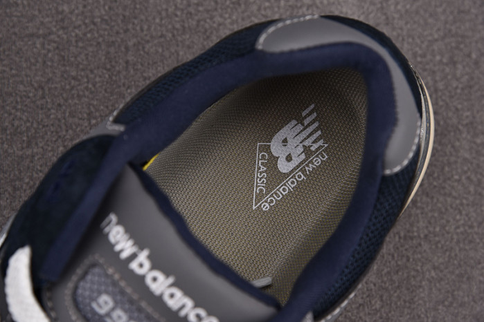 NEW BALANCE SNEAKER NB057