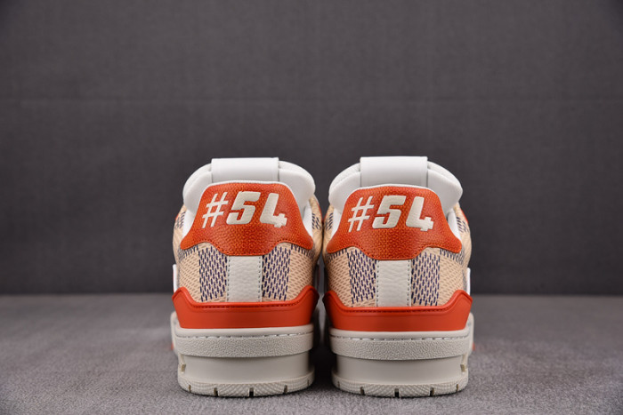 LV SNEAKER LV-000100