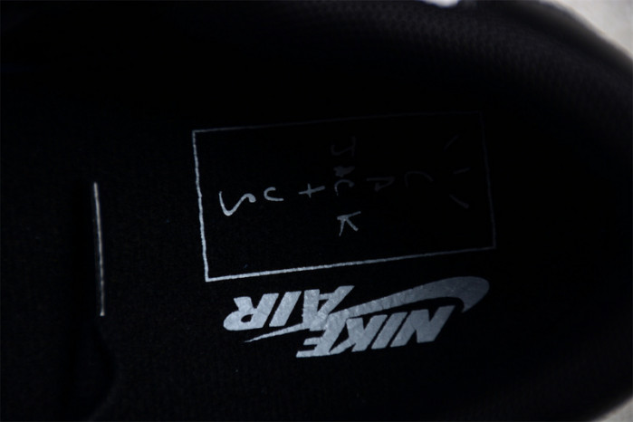 Travis Scott x Air Jordan 1