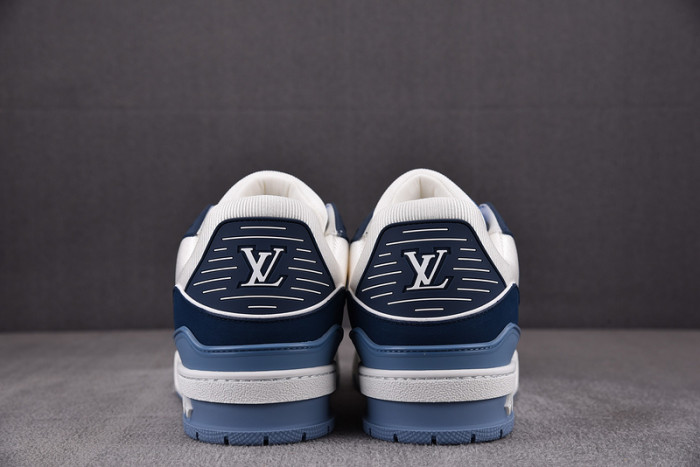 LV SNEAKER LV-000115