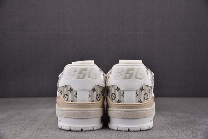 LV SNEAKER LV-000121