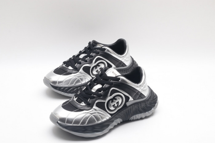 G*u*i* trainer sneaker119