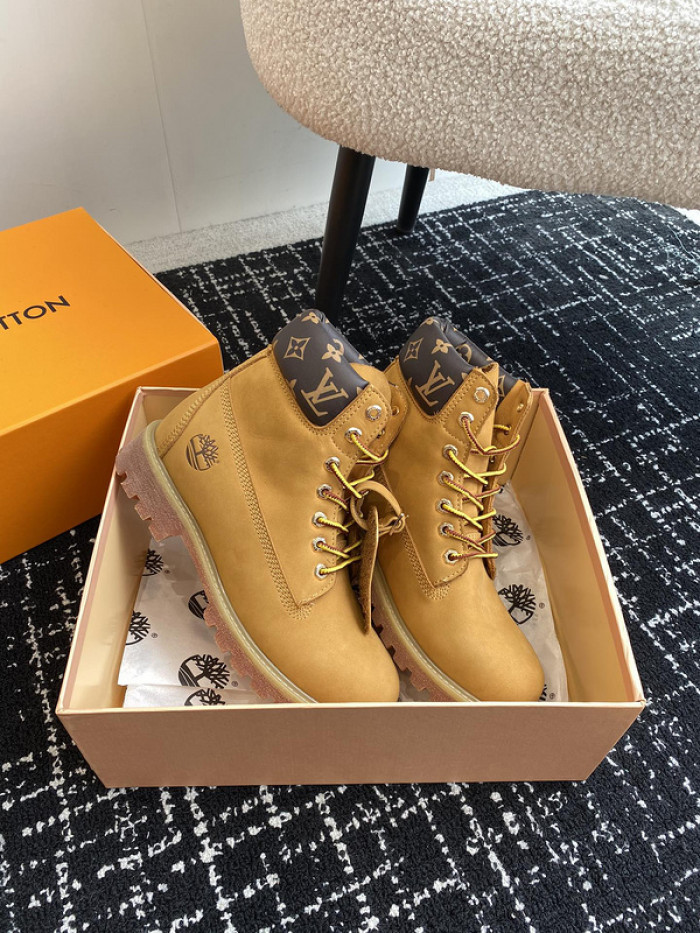 LV BOOTS L000013
