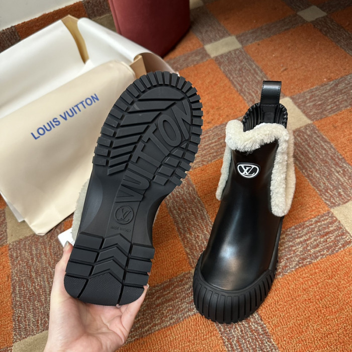 LV BOOTS L000032
