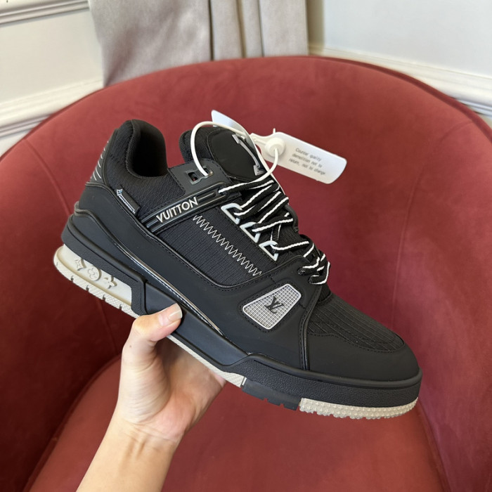 LV TRAINER SNEAKER LVT-000625