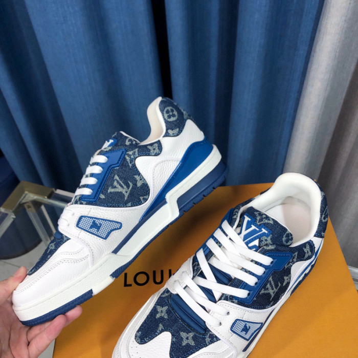 LV SNEAKER LV-000337