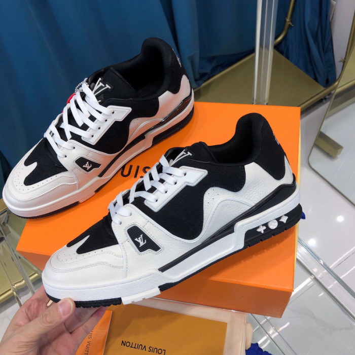 LV SNEAKER LV-000338