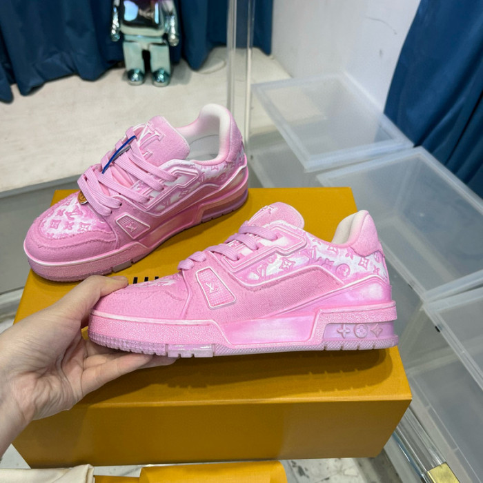 LV SNEAKER LV-000466