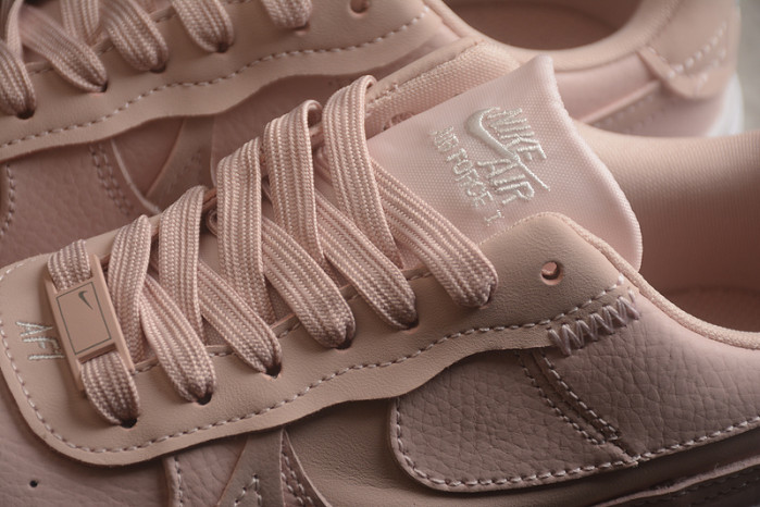 NIKE AIR FORCE 1 PLT.AF.ORM 