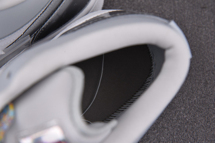 Jordan 1 Low SE Tear Away Silver DX6070-101