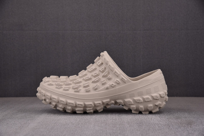 DEFENDER SNEAKER DS006