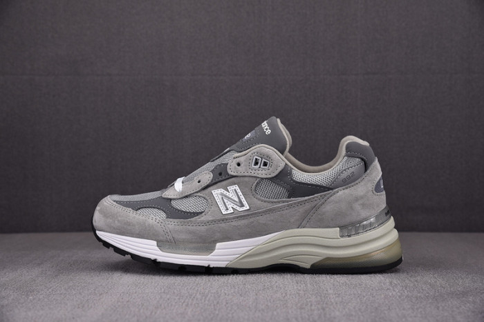 NEW BALANCE SNEAKER NB070