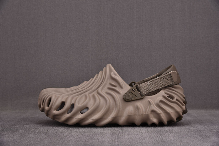 Cr*0*s x salehe bembury c00011