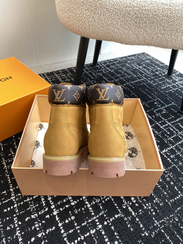 LV BOOTS L000013