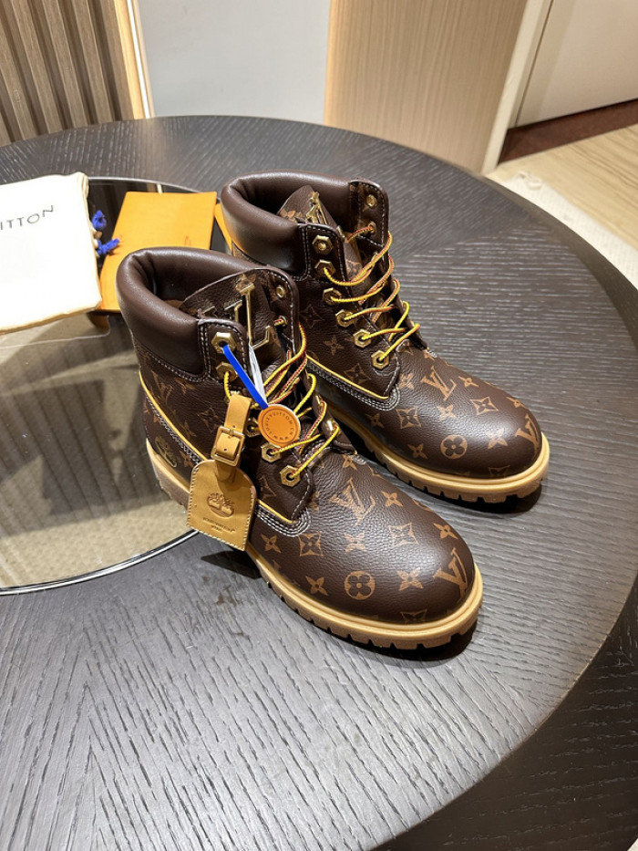 LV BOOTS L000017