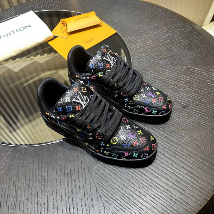LV TRAINER SNEAKER LVT-000611
