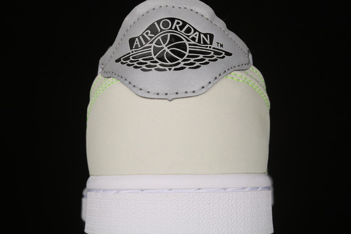 Jordan 1 Retro Low White Ghost Green Black DM7837-10R