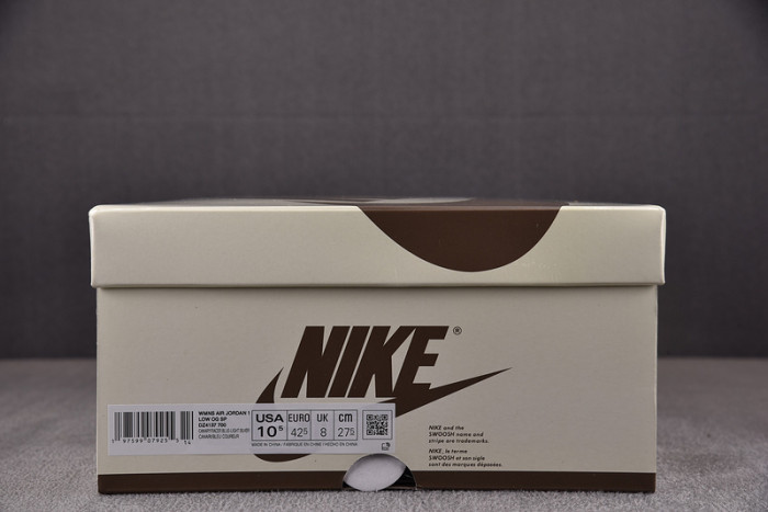 Travis Scott x Air Jordan 1 Low OG “Elkins” DZ4137-700