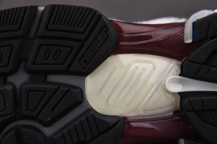 RUNNER SNEAKER RS038